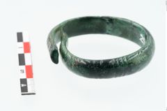 Foto von Bronzeperlarmreif (NHMW-PRAE-025331)